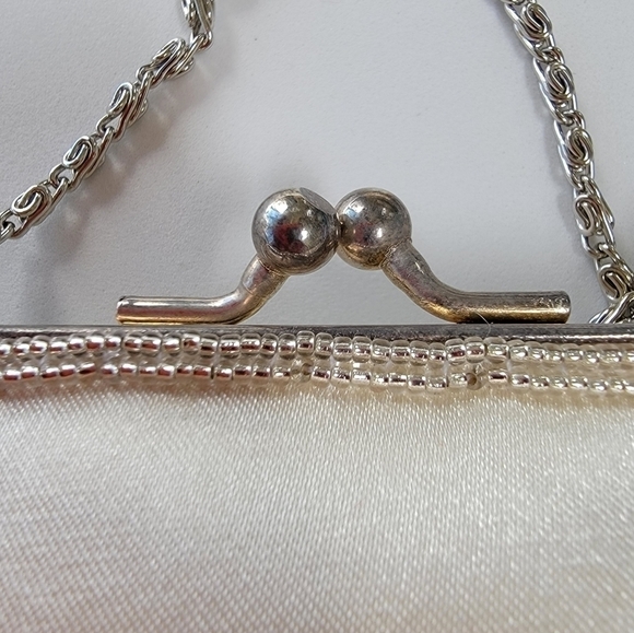 NWT Frame Satin Beaded Kiss Clasp Bag - Picture 5 of 11